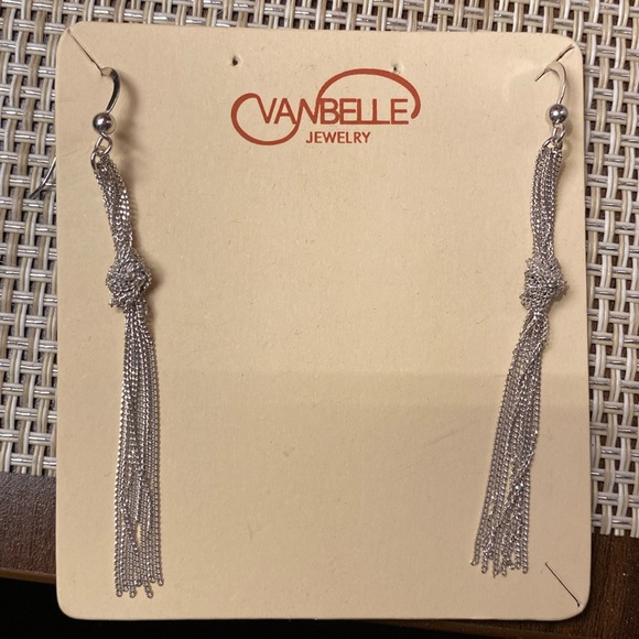 Silver dangly knot earrings - Picture 1 of 1